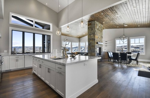 Tuhaye Casa | Exquisite Mountain Retreat in Tuhaye, Private Hot Tub, Mountain views