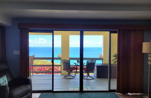 Estate Bakkero Apartamento | EXQUISITE Oceanview Studio Villa, Luxury Infinity Pool above Morningstar Beach