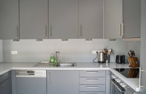 Limpertsberg Apartamento | Exquisite Penthouse w Mountain View close to DT ID34