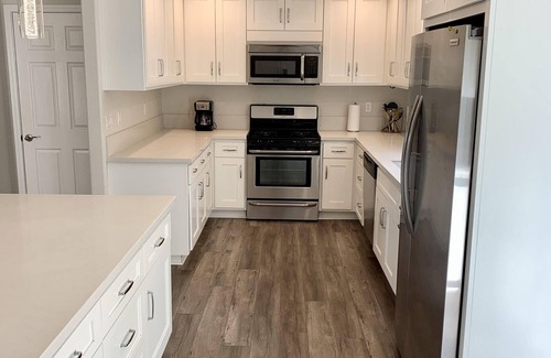 El Dorado Hills Casa | Exquisite Retreat: W/ Hot tub, Scenic Views, Shopping, & added on In-law Suite