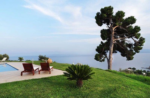 Agia Paraskevi Villa | 150 m² Villa ∙ 2 habitaciones ∙ 4 personas