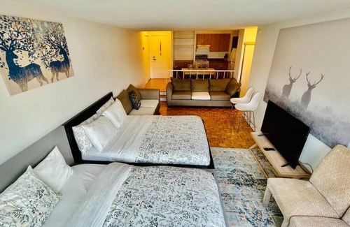 Shaughnessy Village Apartamento | Exquisite Skyview Downtown Montreal Apartment