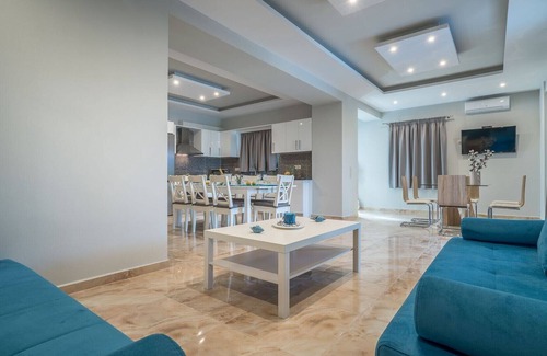 Fiolitis Villa | Natura Verde Villas 4 Bedroom Villa Chloe - Private Pool