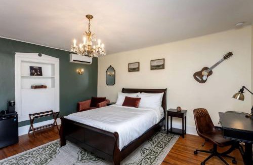 Luray Casa | Exquisite Zen Suite Retreat near Blue Ridge Mountain in Virginia