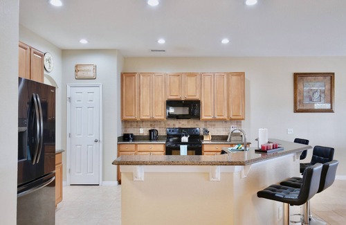 Davenport Casa | Extended Pool Deck - Paradise at Sand Hill 5Bedroom/3Baths-Spacious Backyard