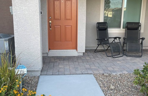 Centennial Hills Casa | Extended Stay 3 Bedrooms Cozy Townhouse Living