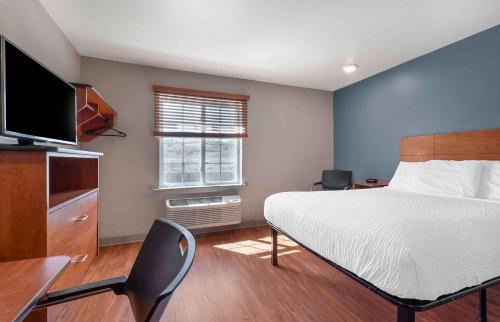 West Colorado Springs Hotel | Extended Stay America Select Suites - Colorado Springs