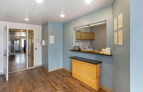 West Valley City Hotel | Extended Stay America Select Suites - Salt Lake City - West Valley City