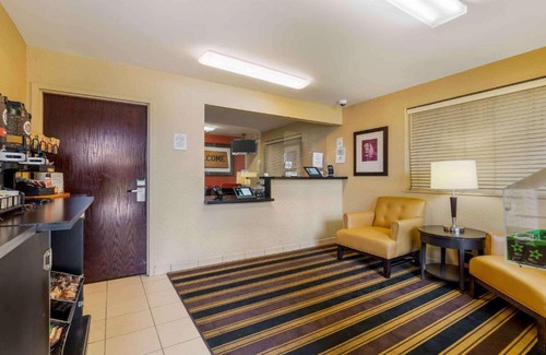 North Andrews Gardens Hotel | Extended Stay America Suites - Fort Lauderdale - Cypress Creek - Andrews Ave
