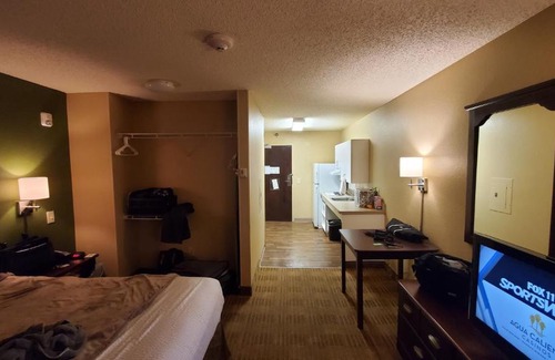 La Mirada Hotel | Extended Stay America PLUS, Los Angeles, La Mirada