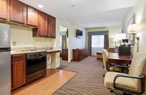 Lakeland Hotel | Extended Stay America Premier Suites Lakeland I4
