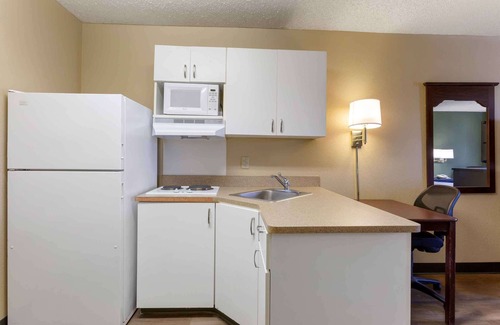 North Scottsdale Hotel | Extended Stay America Select Suites Phoenix Scottsdale North