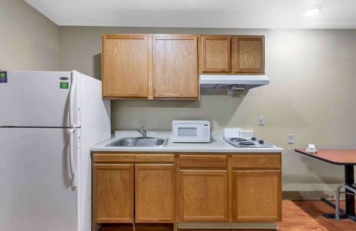 Bowie Hotel | Extended Stay America Select Suites - Lubbock - West