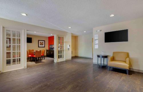 Cumberland Hotel | Extended Stay America Select Suites - Atlanta - Vinings
