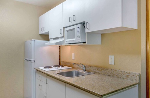 Sandy Springs Hotel | Extended Stay America Select Suites Atlanta Perimeter Peacht