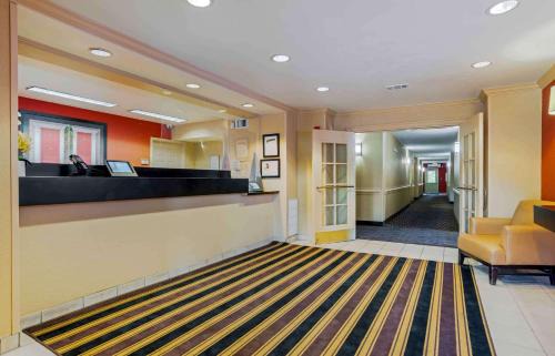 Fort Walton Beach - Destin Hotel | Extended Stay America Select Suites - Destin - US 98 - Emerald Coast Pkwy