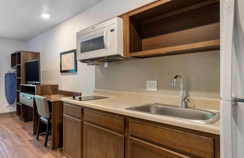 Matthews Hotel | Extended Stay America Suites - Charlotte - Matthews