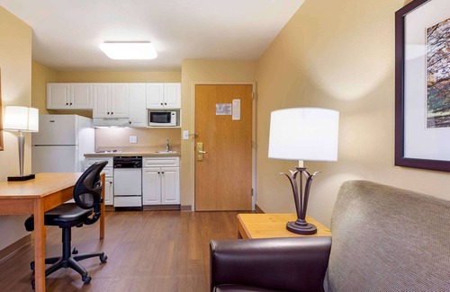 Waltham Hotel | Extended Stay America Suites Boston Waltham 32 4th Ave