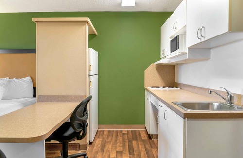 Holland Hotel | Extended Stay America Suites Toledo Holland