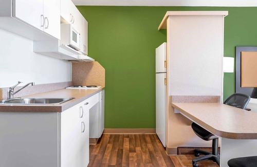 Holland Hotel | Extended Stay America Suites Toledo Holland