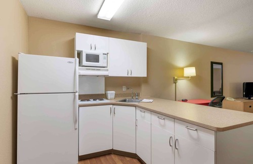 Overland Park Hotel | Extended Stay America Suites Kansas City Overland Park Quivi