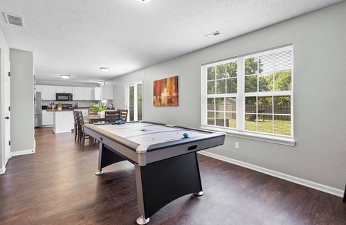 Avon Casa | Extended Stay Avon FHS Rental