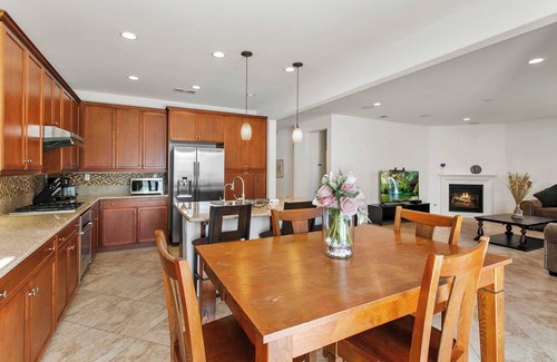 Chino Casa | Extended Stay Gem! Cozy 4B3B｜15 Fwy｜Flex Month-to-Month｜WFH Choice #40938