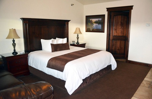 Williston Casa | Extended stay or one night stay, make Winterton suites your home away from home.