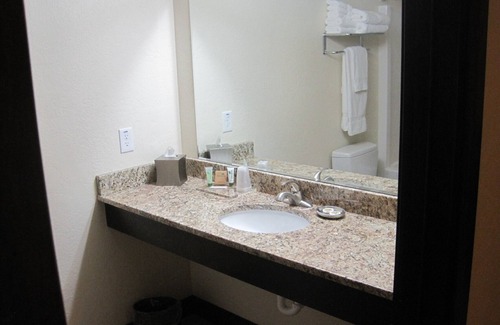Williston Casa | Extended stay or one night stay, make Winterton suites your home away from home.