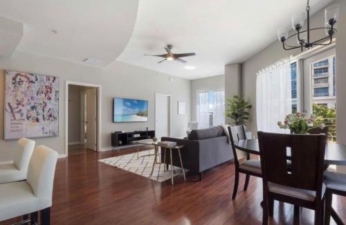 South Eola Apartamento | Extra Large 1 Bdrm Condo & Gym
