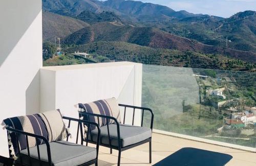Ojen Apartamento | Extra large Luxury property with Spa, 3 min to Marbella city center