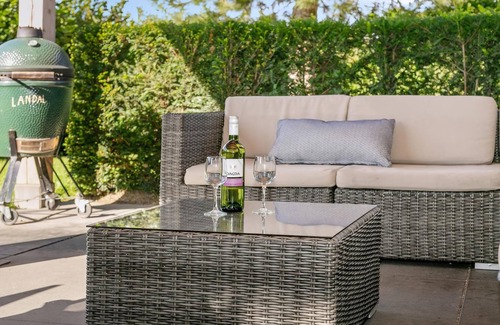 Municipality of Valkenburg aan de Geul Villa | Extra luxury 6-person villa in the holiday park Landal Kasteeldomein De Cauberg