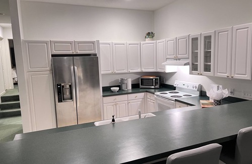 Petoskey Condominio | Extra Spacious 2Bed w/Large Terrance + Amenities