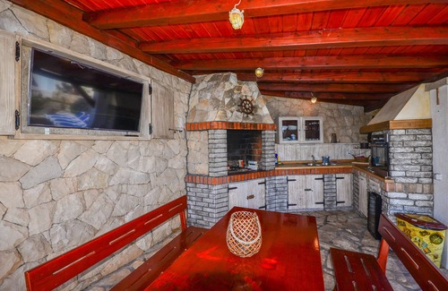 Molunat Villa | Extraordinaria villa de 4 **** junto al mar, con vistas al mar, piscina y jacuzzi para 8