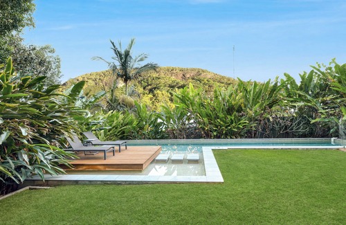 Mount Coolum Casa | Extraordinary Dome Retreat with Mount Coolum Views