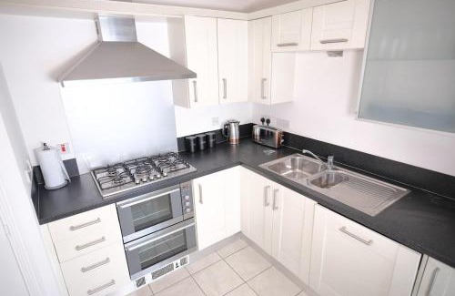 Rochester Casa | Extraordinary Tranquil Rochester Free Parking X 2