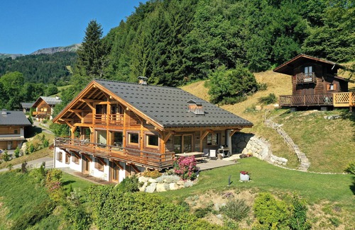 Cordon Chalet De Esquí | Extraordinary view of Mont Blanc-Spa in a peaceful setting