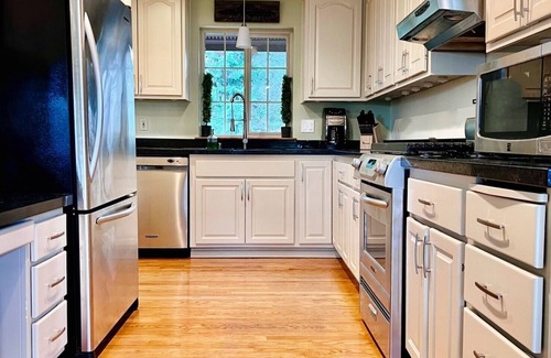Sudden Valley Casa | Extremely Spacious Modern House with Amazing Amenities.
