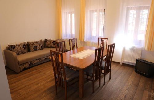 Bucin Casa | Ezüstfenyő Agroturisztikai Panzió