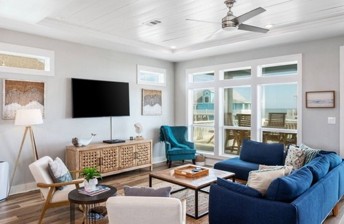 Port Bolivar Casa | Ez Come Ez Geaux 4 Bedroom Home by Redawning