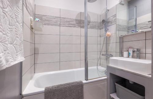 Marine de Saint Ambroggio Apartamento | Félicità - Appt à 500m de la plage
