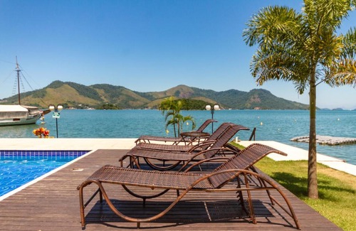 Caieira Apartamento | Férias no paraíso! Um mar pra chamar de seu!