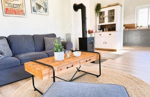 Grundhof Casa | Fördezauber - Ruhiges Ferienhaus mit eingezäuntem Garten und Kamin