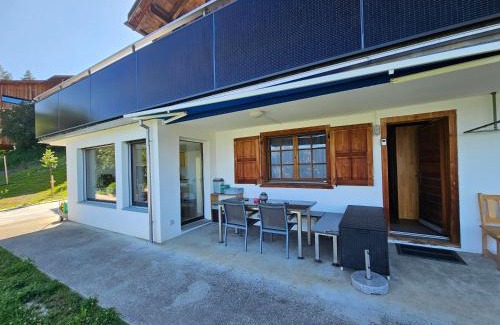 Cazis Apartamento | Försterhaus Dalin Ferienwohnung Schweizer Alpen