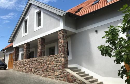 Zánka Casa | Fügekert - Bed&Wine