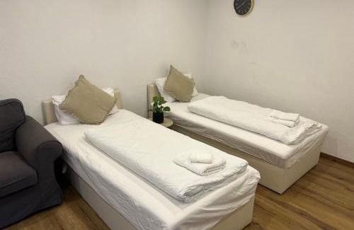 Dortmund Apartamento | FÜR 3 - Boxspringbetten, Smart TV, Parkplatz, Stadion Nähe