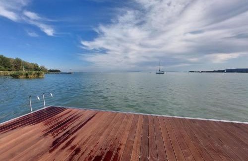 Balatonfuzfo Apartamento | Fűzliget Wave