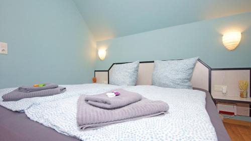 Lobbe Hotel | F-1010 Strandhaus Mönchgut Bed&Breakfast DZ 29 strandnah, inkl Frühstück