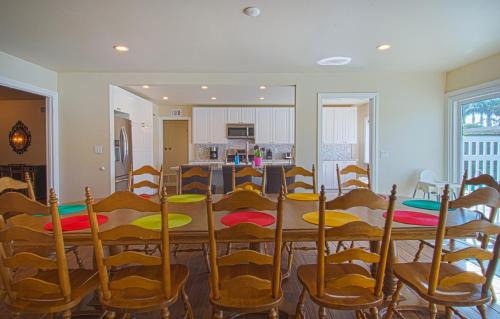Northwest Anaheim Casa | F-15 Haunted Mansion