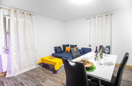 Ilsfeld Apartamento | F&F Suites Ilsfeld OG, zentrale Lage, Autobahnnähe & kostenfreie Privatparkplätze